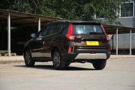2016款吉利远景SUV 1.8L手动尊贵型