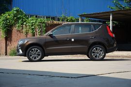 2016款吉利远景SUV 1.8L手动尊贵型