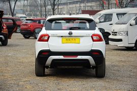 2016款中华V3 1.5L自动智能型