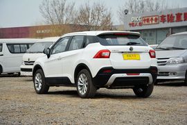 2016款中华V3 1.5L自动智能型