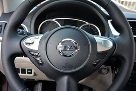2016款日产轩逸1.8XV CVT智尊版