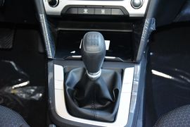 2016款现代领动 1.6L手动 智炫 青春型