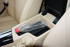 2016款宝马328Li xDrive豪华设计套装