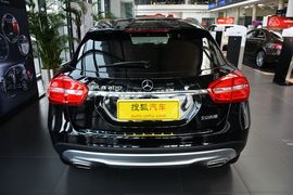 2016款奔驰GLA200时尚型
