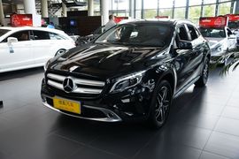 2016款奔驰GLA200时尚型