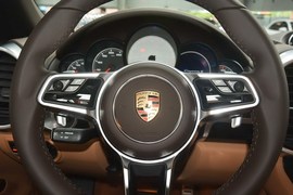 2015款保时捷Cayenne S 3.6T