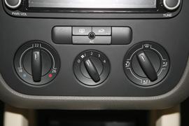 2010款速腾1.6 手动天窗舒适型实拍