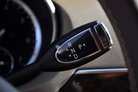 2011款奔驰R300L商务型