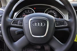 2011款奥迪Q7 3.0TFSI舒适型(L)