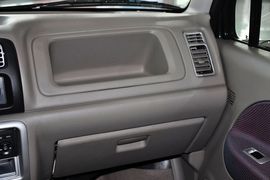 2009款昌河铃木北斗星1.4L标准型