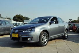 2011款一汽大众速腾1.6L手自一体舒适型