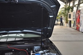 2011款奥迪A4L 2.0TFSI标准型
