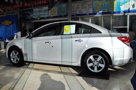 2011款雪佛兰科鲁兹1.8SX 手自一体豪华版