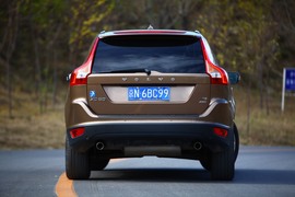 2010款沃尔沃XC60对比测试