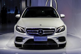 2016款奔驰E 300 L 运动豪华型