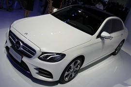 2016款奔驰E 300 L 运动豪华型