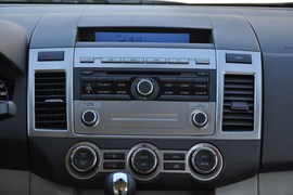 2011款一汽马自达Mazda8 2.3L自动豪华型
