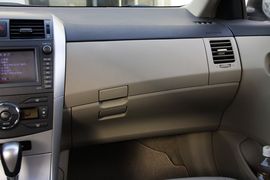 2011款一汽丰田卡罗拉1.8L GLX-i自动导航版