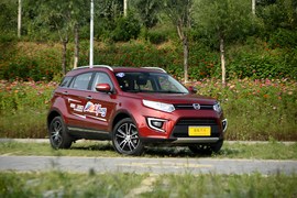 2016款江铃驭胜S330 1.5T自动四驱旗舰版