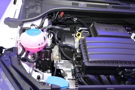 2016款大众Cross Santana 1.6L自动舒适型