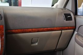 2011款别克GL8 2.4L LT行政版
