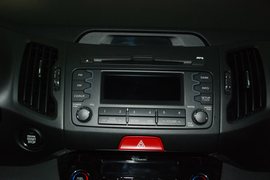 2011款起亚智跑2.0自动两驱 GLS到店实拍