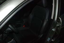 2011款起亚智跑2.0自动两驱 GLS到店实拍