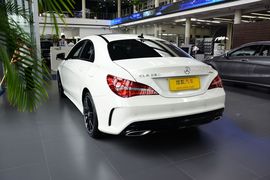 2016款奔驰CLA220 4MATIC 改款