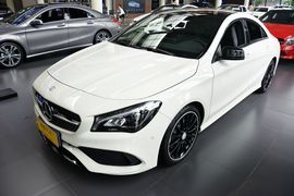 2016款奔驰CLA220 4MATIC 改款