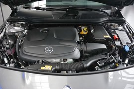 2016款奔驰CLA200动感型 改款