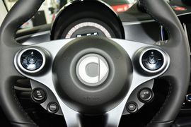 2016款smart fortwo 1.0L灰行侠特别版