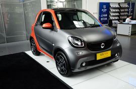 2016款smart fortwo 1.0L灰行侠特别版