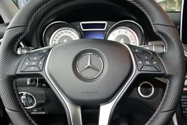 2016款奔驰GLA220 4MATIC豪华型