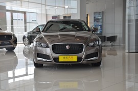 2017款奇瑞捷豹路虎 XFL 2.0T 240PS 尊享版