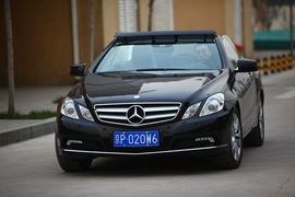 2010款奔驰E350敞篷车试驾实拍