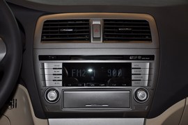 2011款广汽传祺2.0L手动精英版