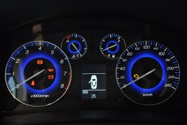 2011款广汽传祺2.0L手动精英版