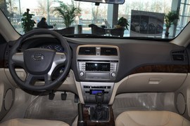 2011款广汽传祺2.0L手动精英版