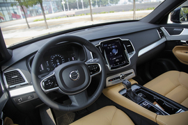 2017款沃尔沃XC90 T5 智逸版 5座