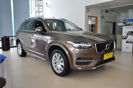 2017款沃尔沃XC90 2.0T T6智逸版