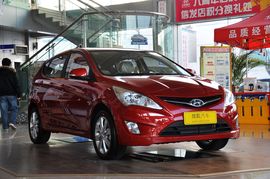 2011款北京现代瑞纳两厢1.4L自动豪华型