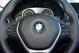 2017款宝马320Li豪华设计套装