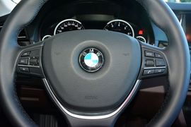 2017款宝马528Li xDrive豪华设计套装