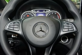 2016款奔驰A180