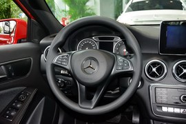 2016款奔驰A180