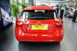 2016款奔驰A180