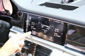 保时捷Panamera turbo 巴黎车展实拍