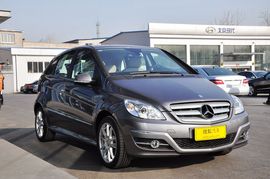 2009款奔驰B200豪华型