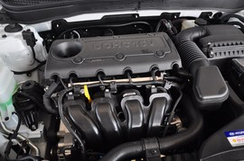 2011款北京现代索纳塔八2.4L DLX