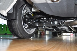 2011款北京现代索纳塔八2.0L LUXURY
